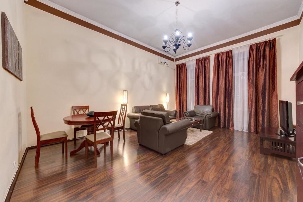 Апартаменты Four bedroom apartment near the NSC Olympic Киев-35