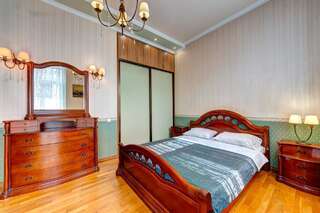 Апартаменты Four bedroom apartment near the NSC Olympic Киев Апартаменты с 3 спальнями-9